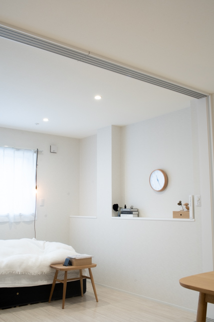 一気に部屋がおしゃれに! ライトを複数設置する「一室多灯」の原則を紹介